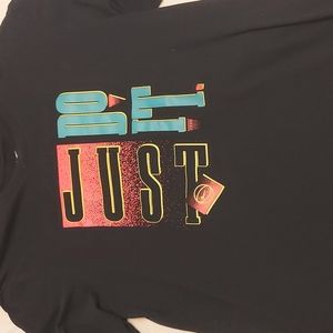 Woman's Nike Tee
